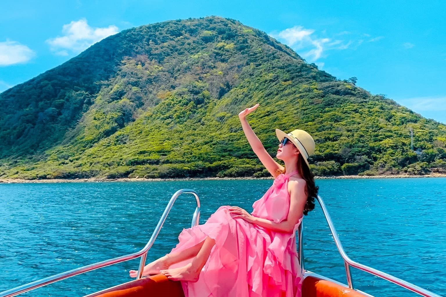 Du thuyền hạng sang 003